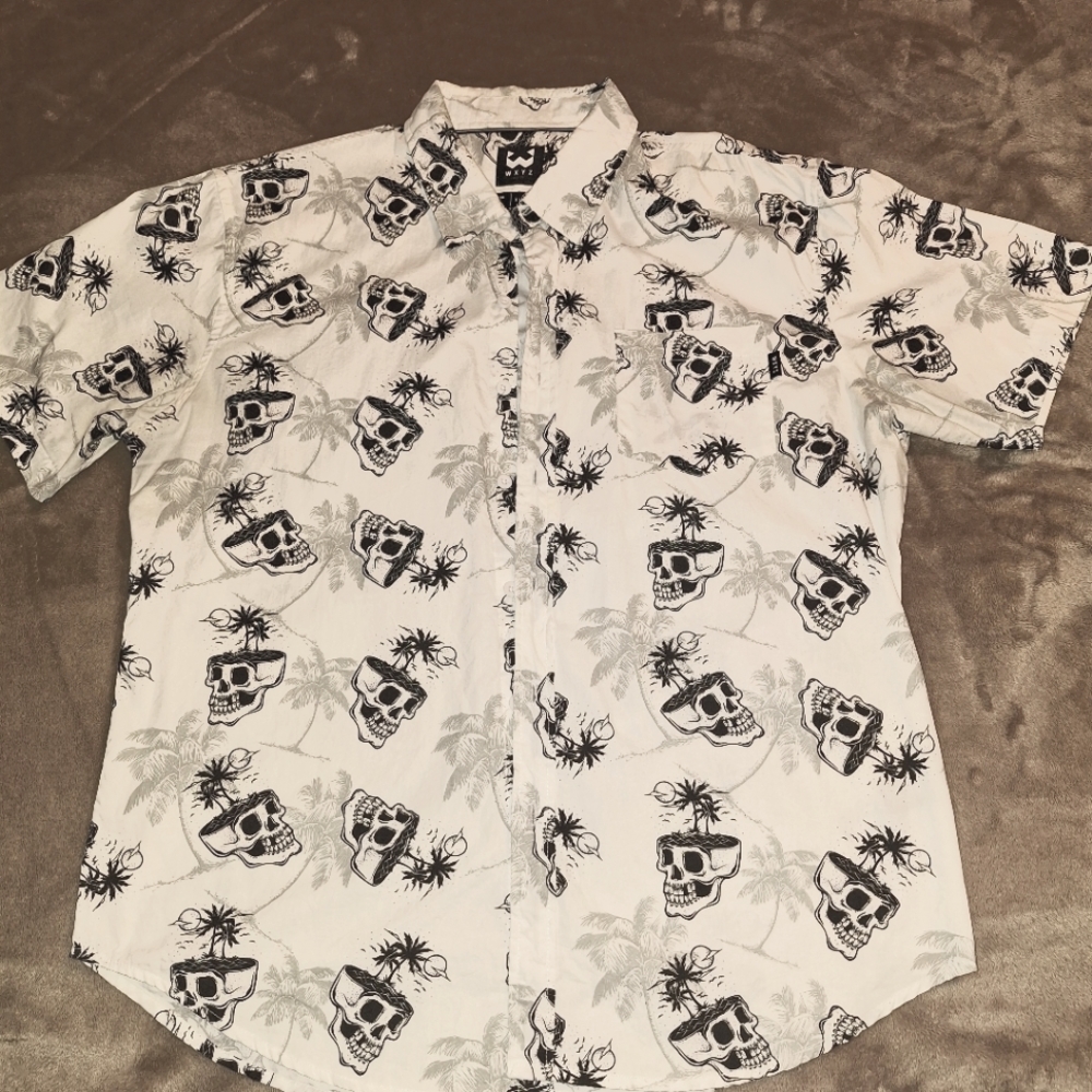 Men's shirt